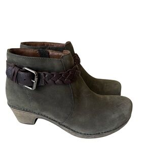 Dansko Women's Michelle boots Booties olive nubuck Leather SZ 38